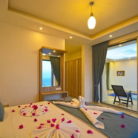 Villa Sleeps 4 Pool Air Con Wifi T781702