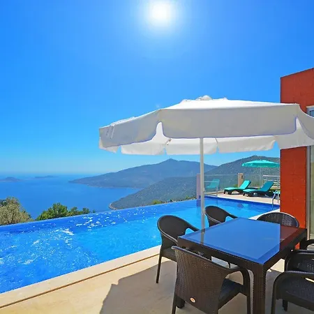 Sleeps 4 Pool Air Con Wifi T781702 Villa *
