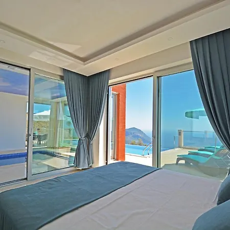 Sleeps 4 Pool Air Con Wifi T781702 * Kalkan