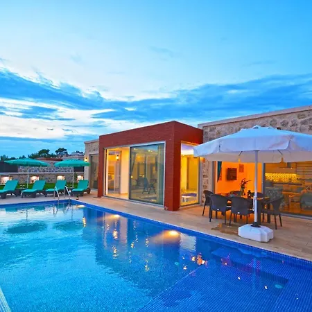 Villa Sleeps 4 Pool Air Con Wifi T781702 Kalkan