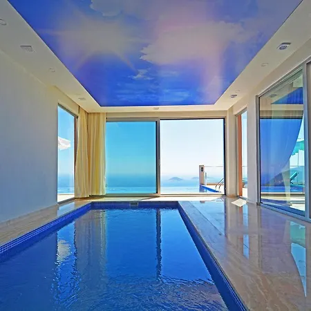 Sleeps 4 Pool Air Con Wifi T781702 Villa *