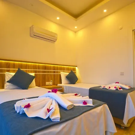 Villa Sleeps 4 Pool Air Con Wifi T781702